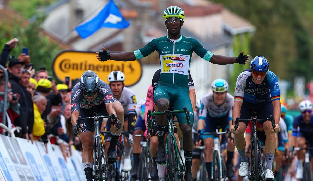 Biniam Girmay (Intermarché Wanty), ganador de la octava etapa del Tour