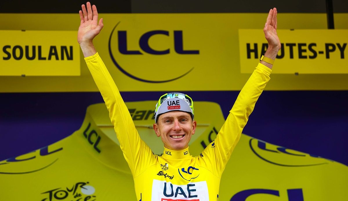 Tadej Pogacar (UAE Team Emirates) consiguió aumentar su ventaja con Vingegaard (Visma Lease a Bike)