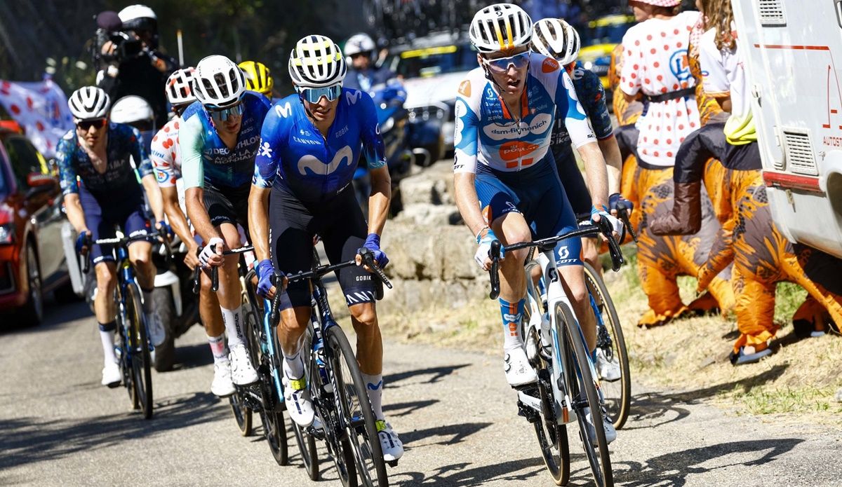 Espectacular rendimiento de Enric Mas (Movistar Team) en la penúltima etapa del Tour Espectacular rendimiento de Enric Mas (Movistar Team) en la penúltima etapa del Tour
