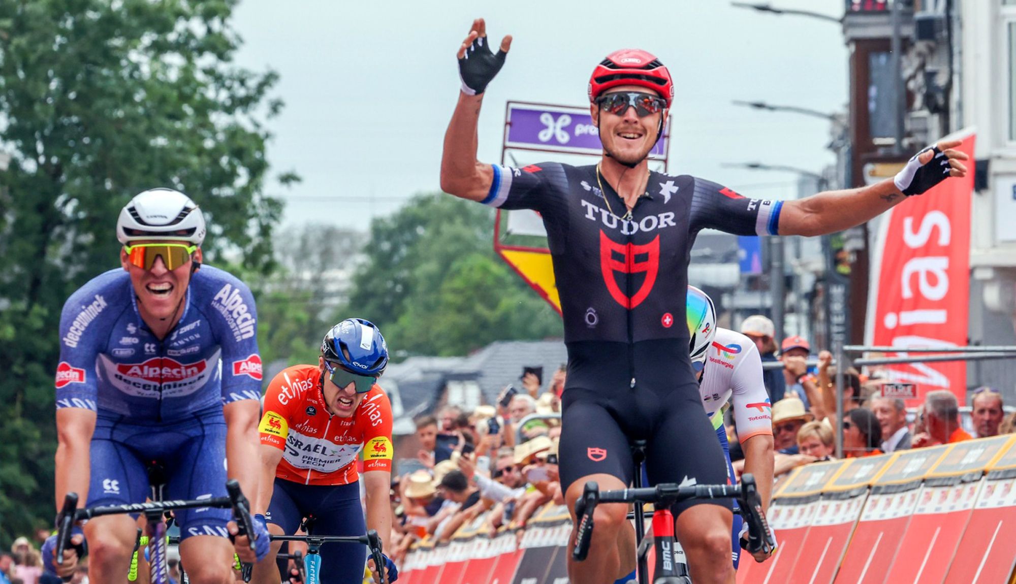 Matteo Trentin se impone al sprint en la 4ª etapa y es el nuevo líder del Tour de Valonia