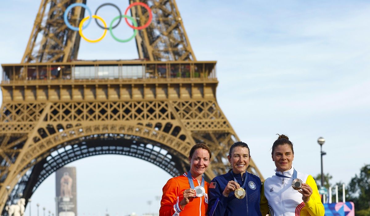 Podio de la prueba en ruta femenina de los Juegos Olímpicos de París 2024