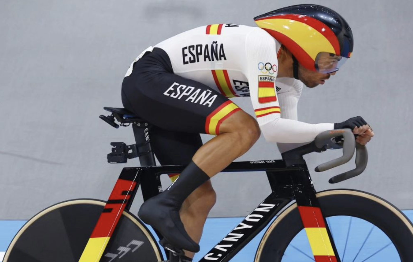 Albert Torres se queda a 4 puntos de la medalla de bronce en omnium.