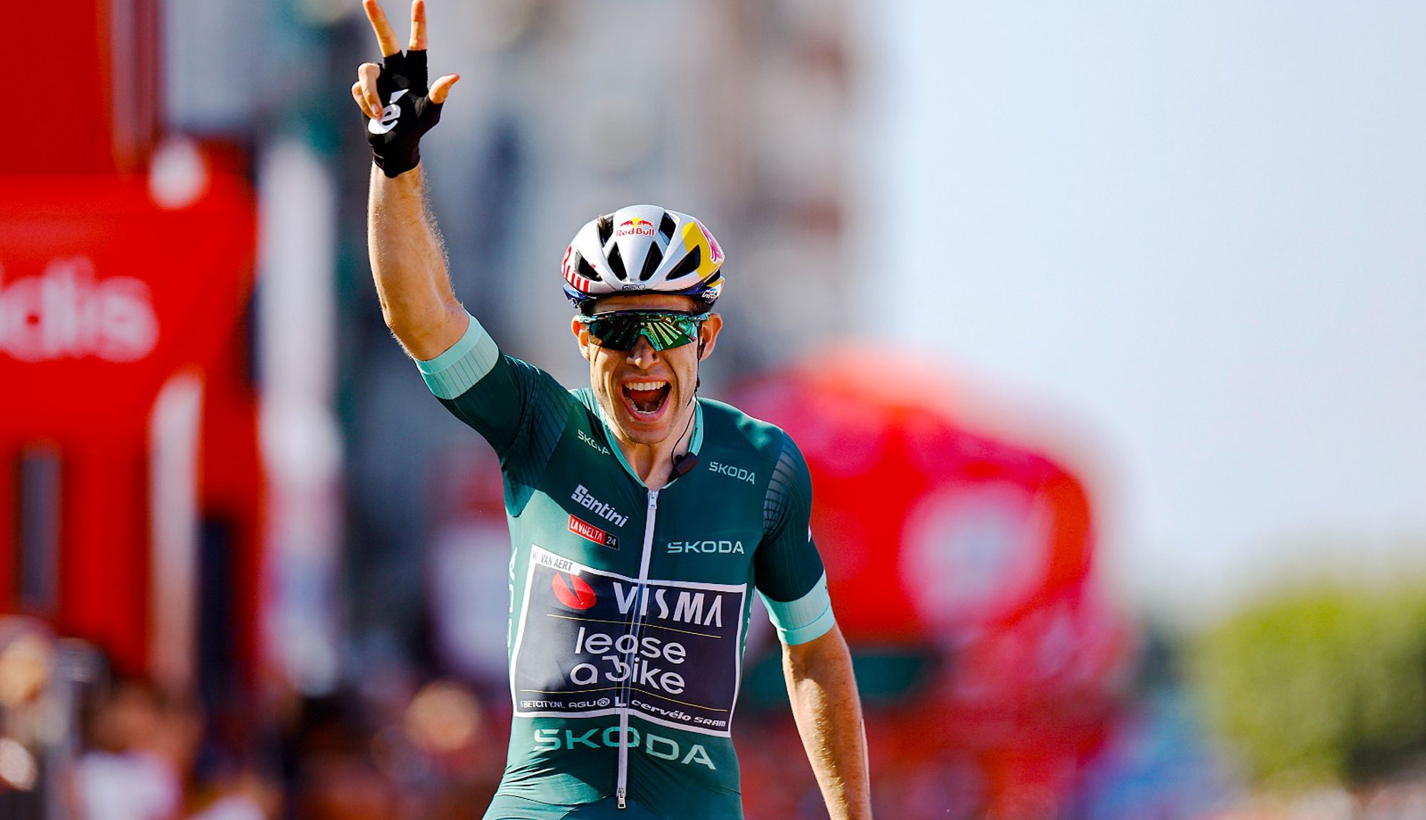 Tercera victoria en La Vuelta para Wout vn Aert
