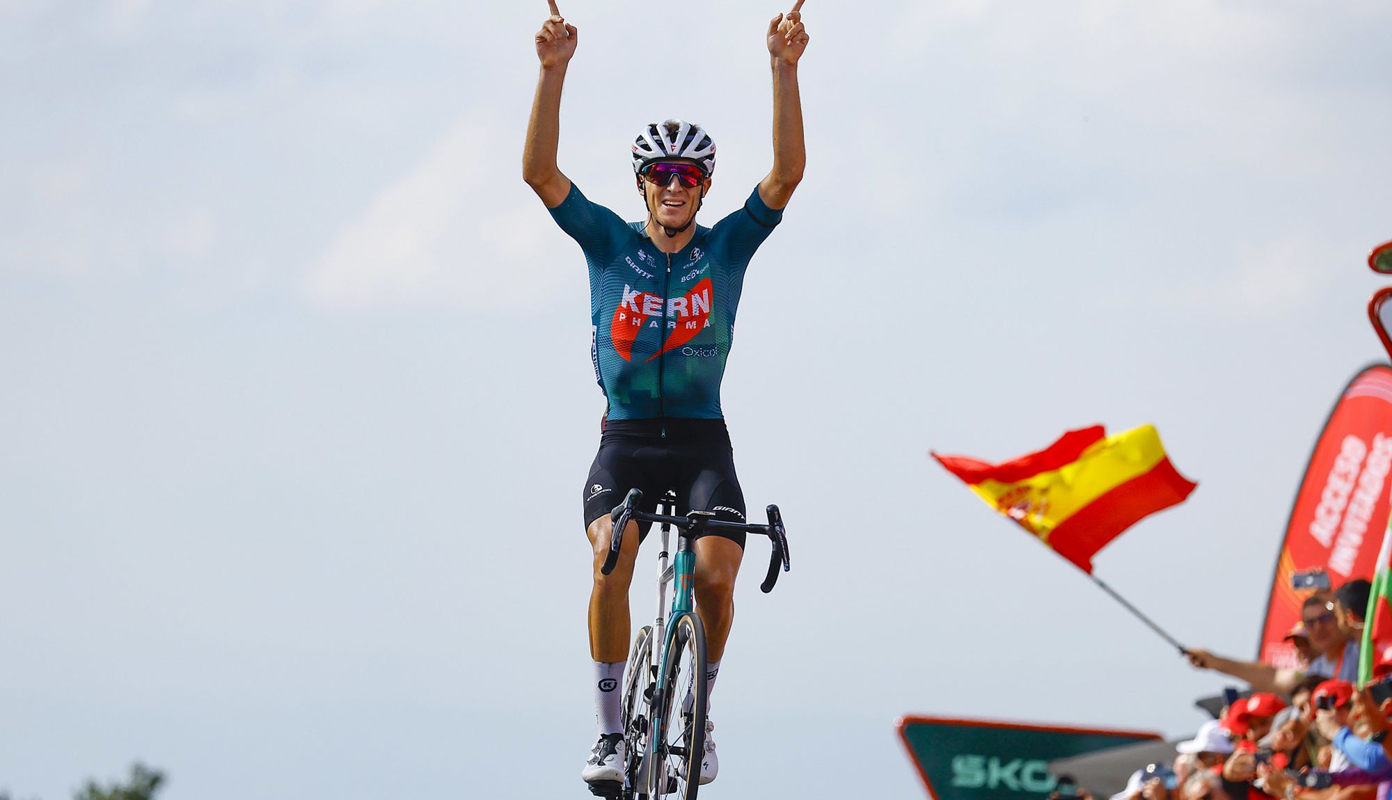 Pablo Castrillo hace historia para el Equipo Kern Pharma