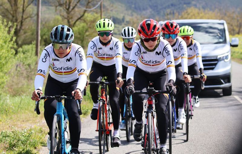 1 femenino 1 femenino