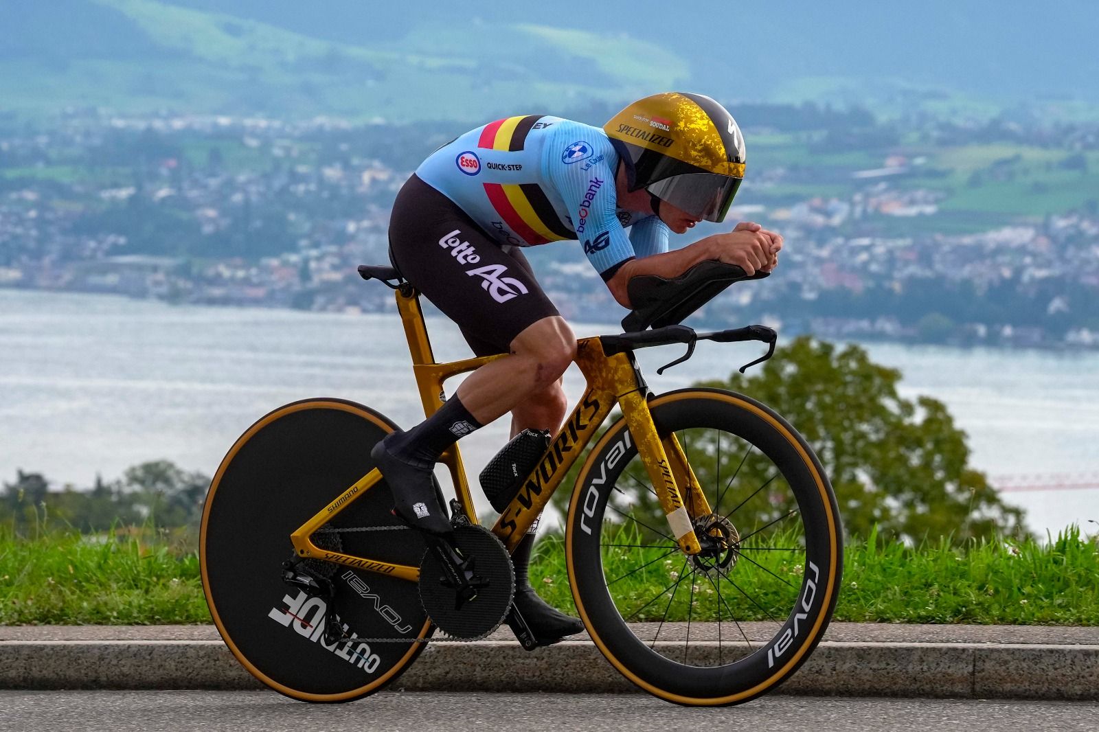 Nuevo título para Evenepoel que está firmando un 2024 de ensueño