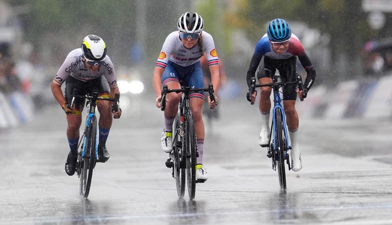 Paula Ostiz, plata en la prueba en ruta junior; Cat Ferguson firma un doblete en el Mundial