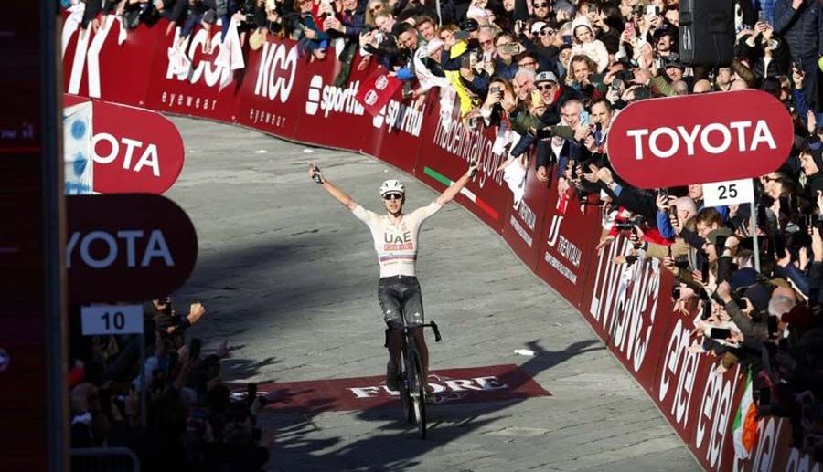 Pogacar: repaso a una temporada histórica en imágenes