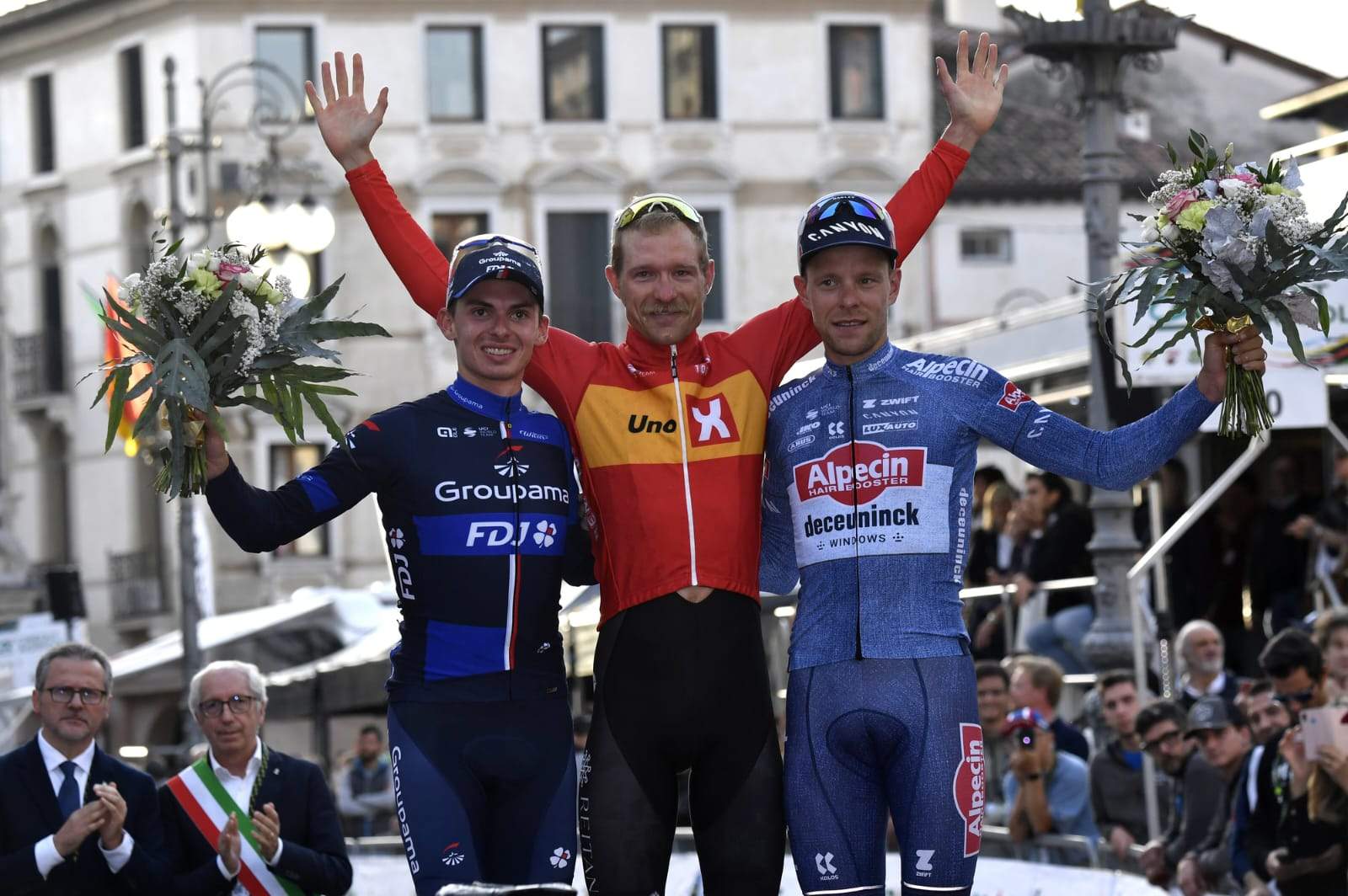 WhatsApp Image 2024 10 20 at 18.44.22