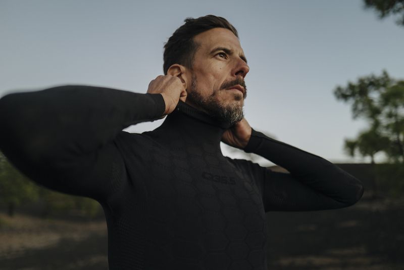 Q36.5 Base Layer 4 black (10) Q36.5 Base Layer 4 black (10)
