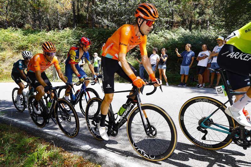 txomin juaristi gotzon martin vuelta españa 2024 etapa10 txomin juaristi gotzon martin vuelta españa 2024 etapa10