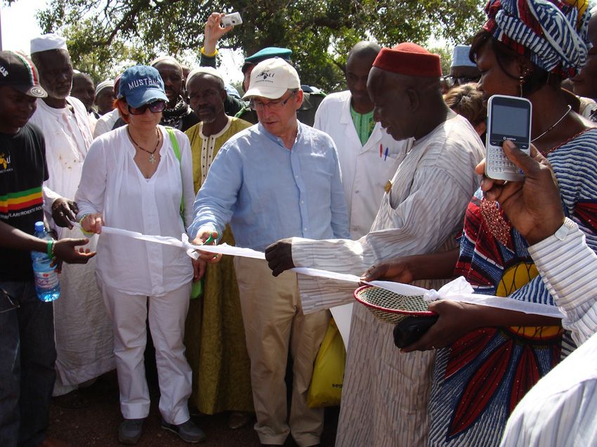 El proyecto solidario construye un centro de salud en Malí.