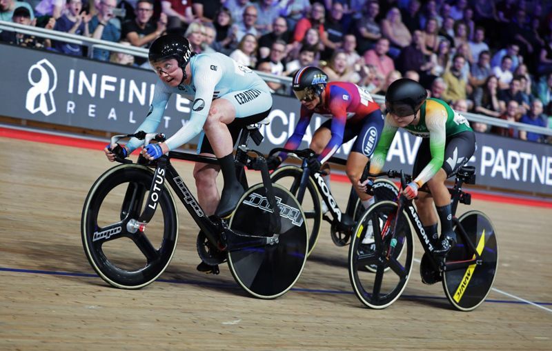 la doble campeona de resistencia femenina de la liga de campeones de pista de la uci katie archibald la doble campeona de resistencia femenina de la liga de campeones de pista de la uci katie archibald