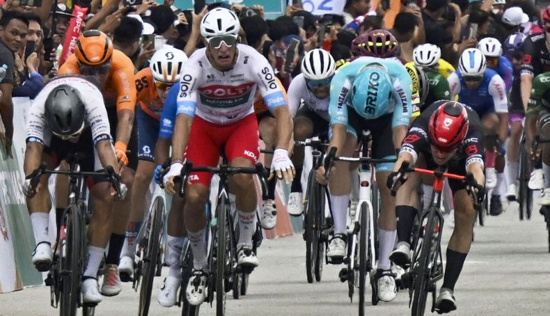 manuel penalver celebro la victoria que finalmente fue para matteo malucelli 2 790x454 manuel penalver celebro la victoria que finalmente fue para matteo malucelli 2 790x454
