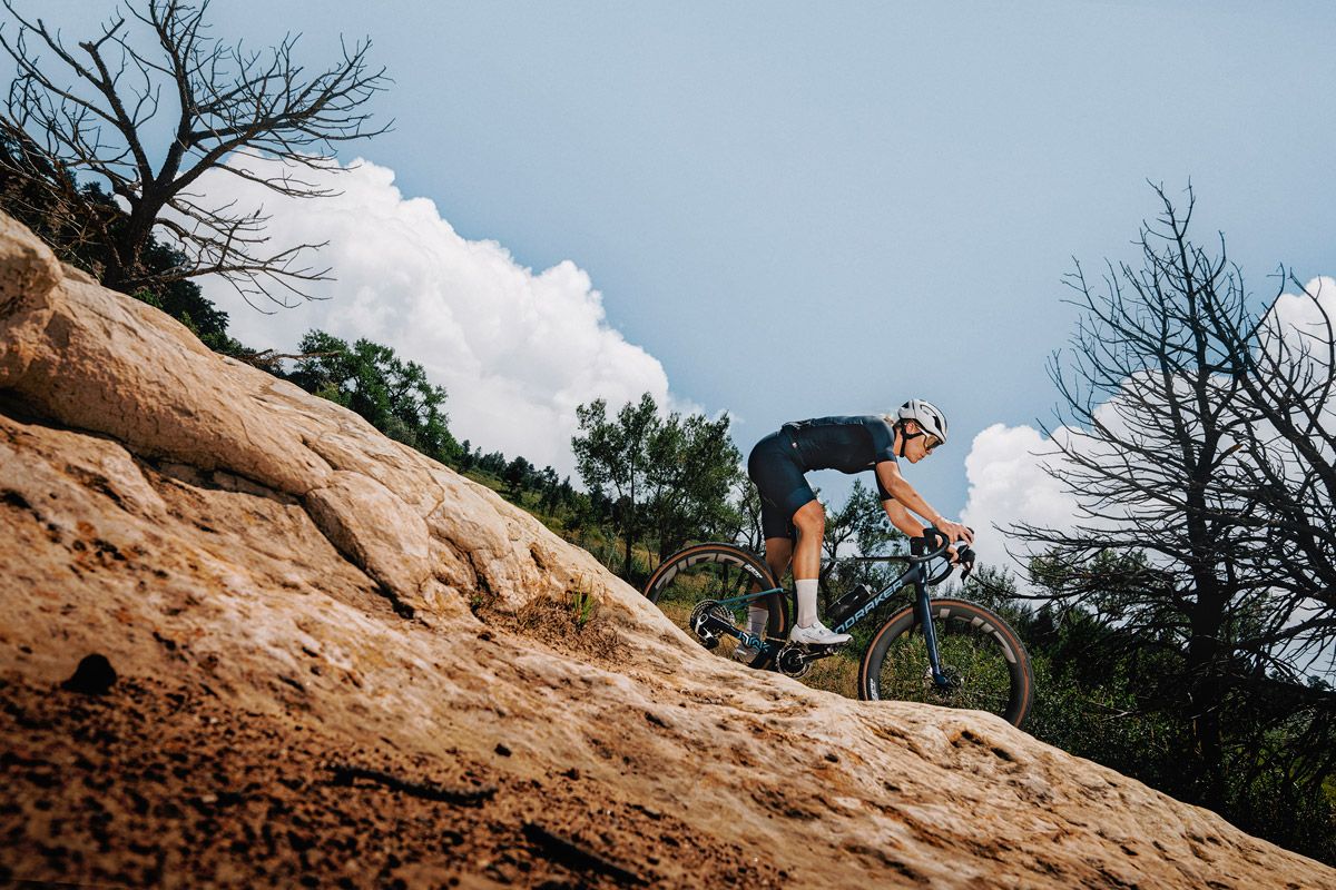 Mondraker Arid Carbon, su primera gravel muscular (2)