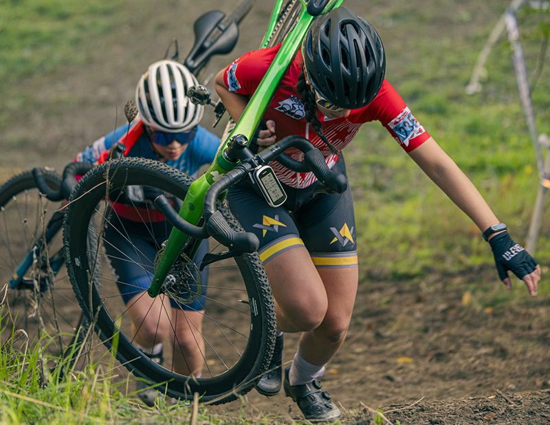CARLA JIMÉNEZ EN CARRERA CARLA JIMÉNEZ EN CARRERA