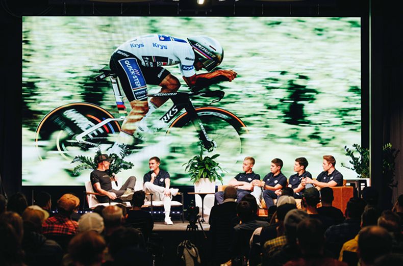 visita Soudal Quick Step a Specialized foto 2