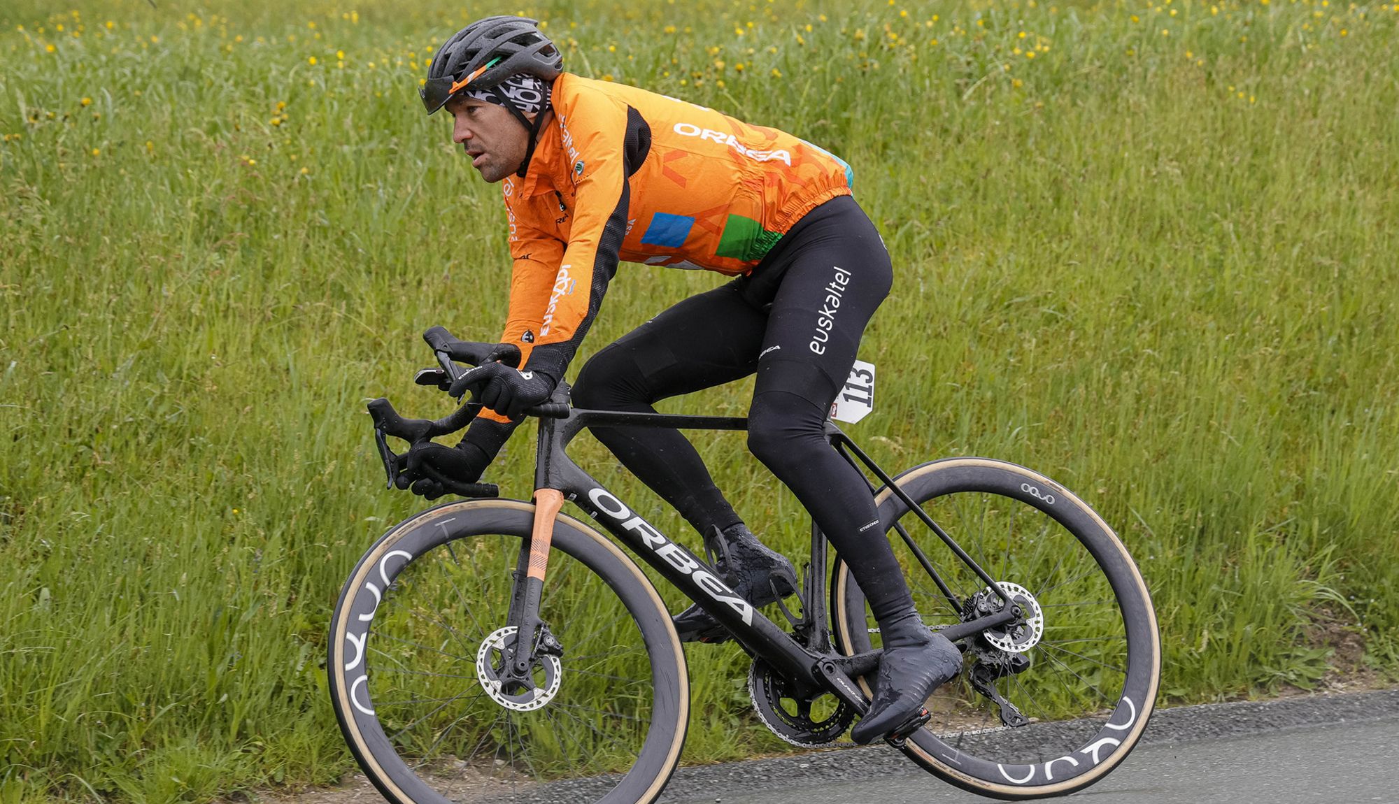 Mikel Iturria en una imagen del Tour de los Alpes 2024
