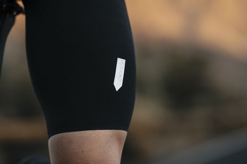Q36.5 Unique Bib Shorts in action (9) Q36.5 Unique Bib Shorts in action (9)