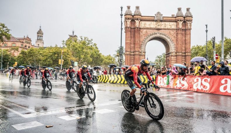 Barcelona acogió la salida de La Vuelta 2023 y hará lo mismo en el Tour 2026