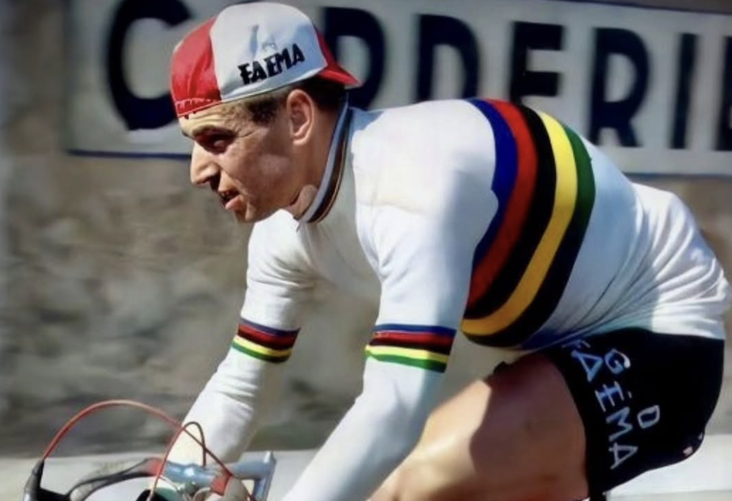 Muere a los 90 años el mito belga Rik Van Looy, el emperador de las clásicas. Muere a los 90 años el mito belga Rik Van Looy, el emperador de las clásicas.