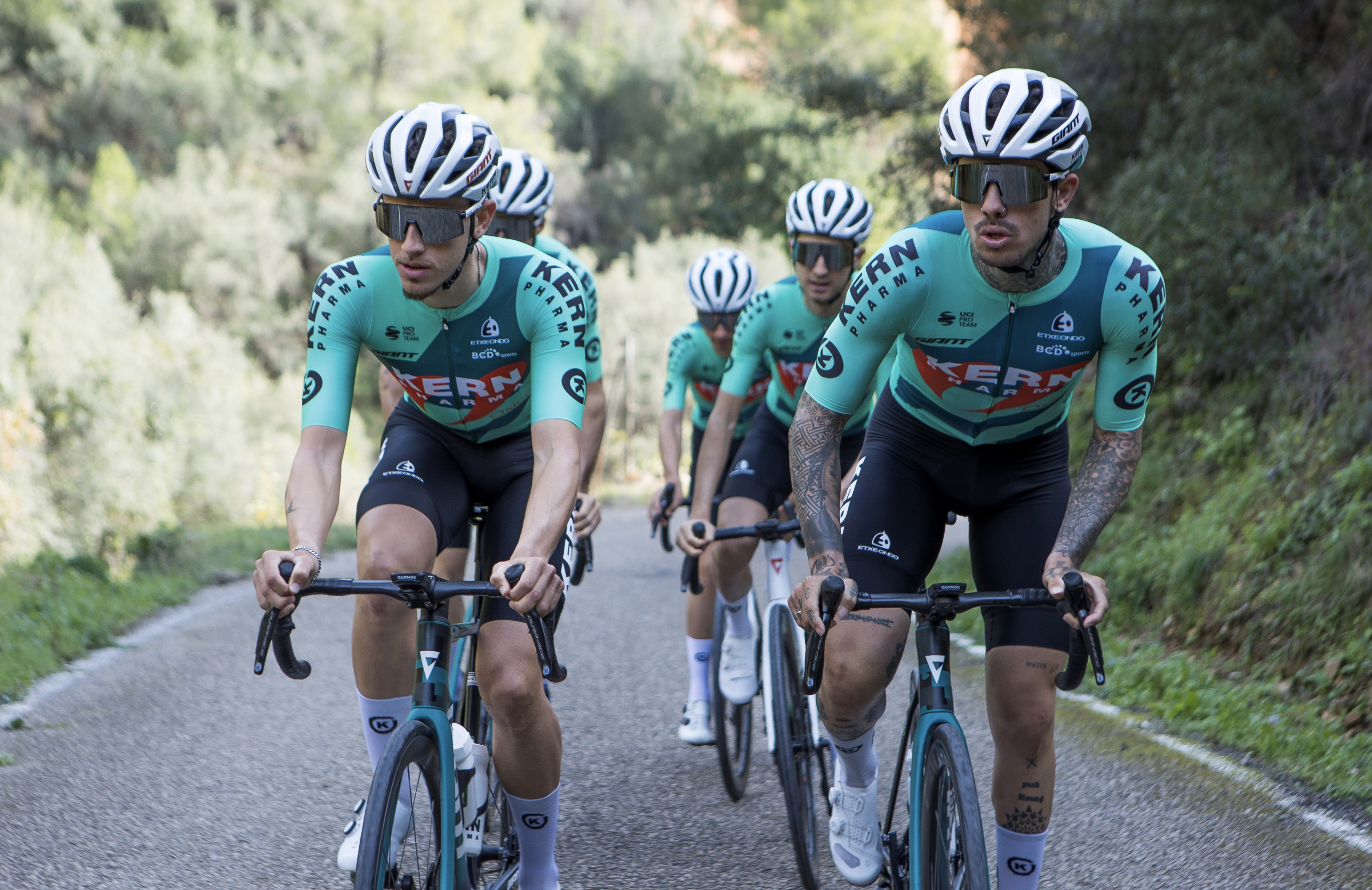 El conjunto navarro presenta sus colores para la nueva temporada.