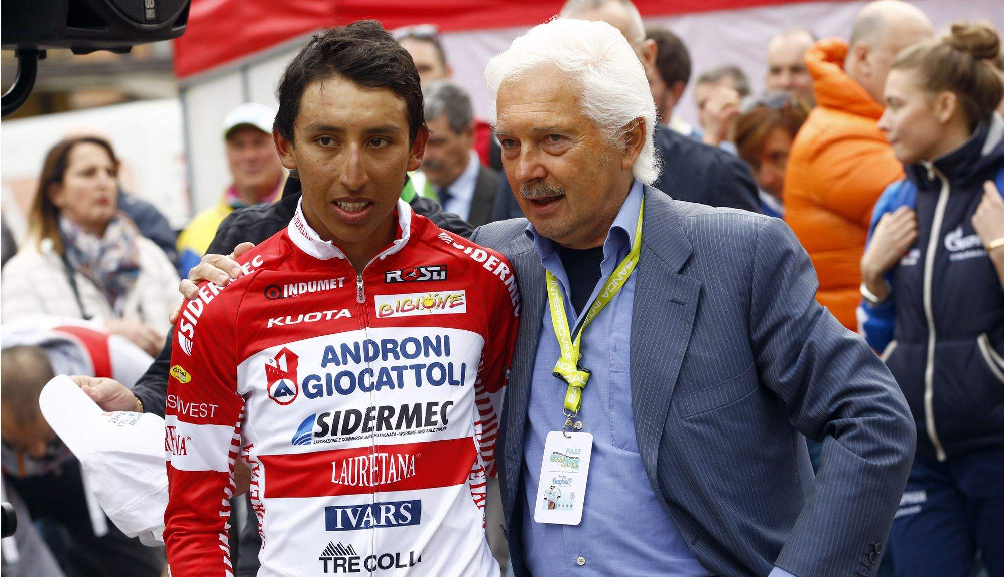 Egan Bernal y Gianni Savio en una imagen de 2016