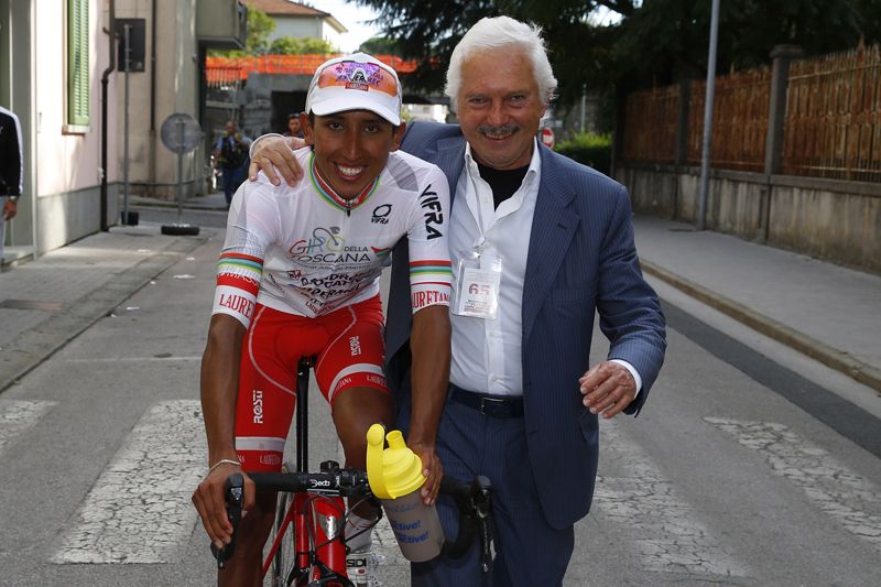 Egan Bernal y Gianni Savio