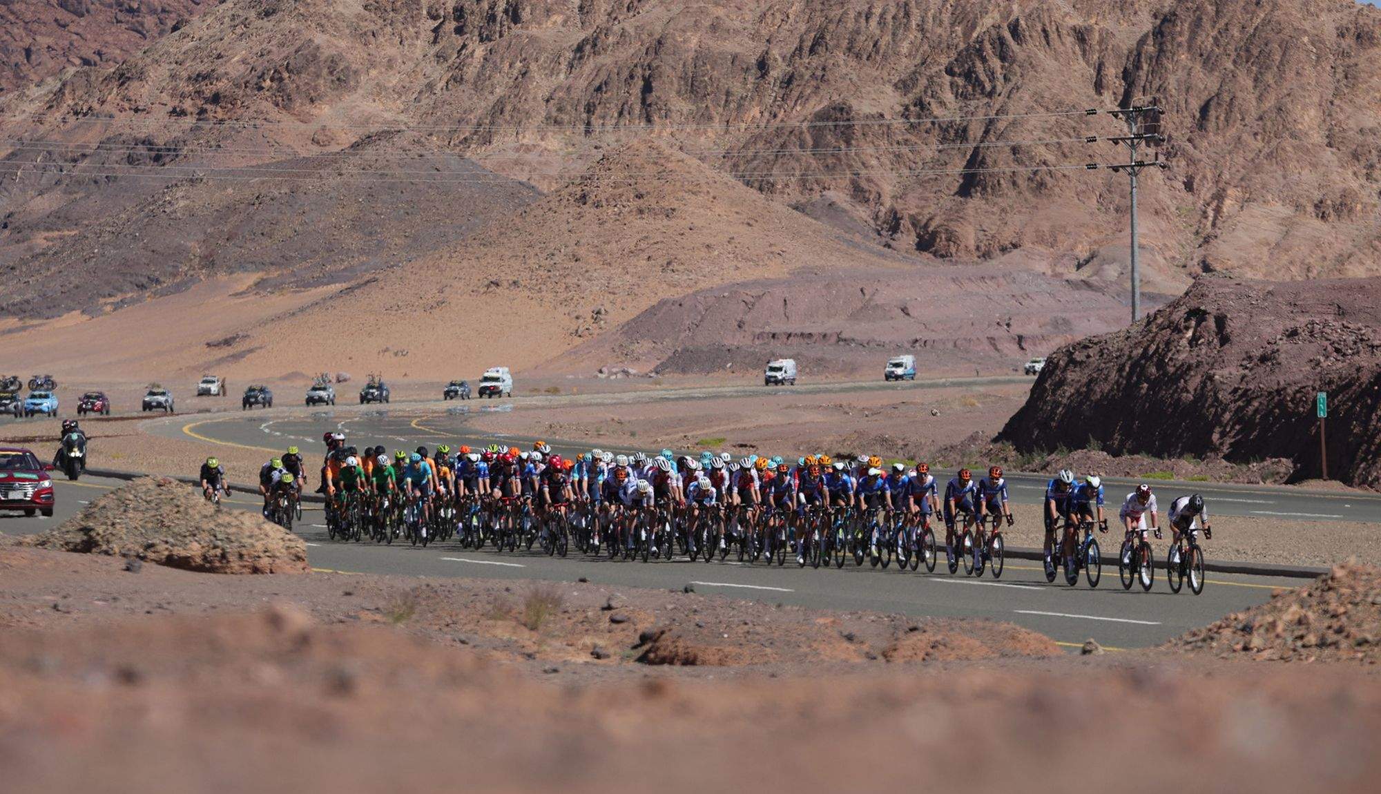 Una imagen del pelotón durante la pasada edición del AlUla Tour
