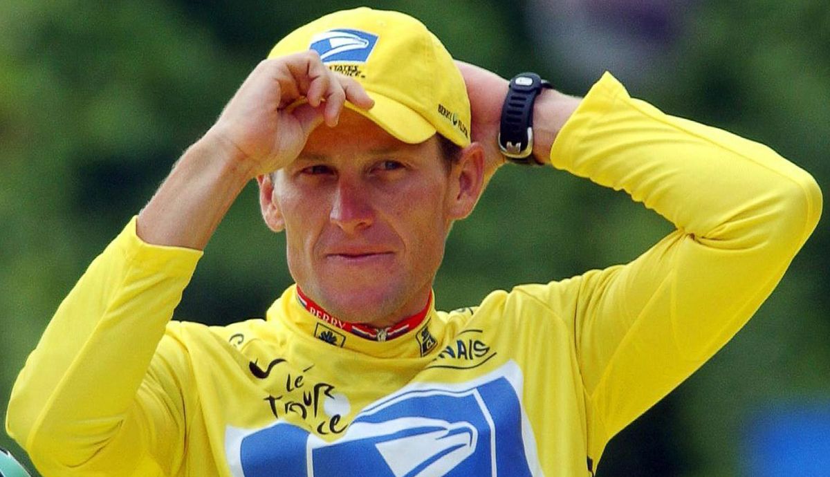 Lance Armstrong en una imagen de archivo tras ganar el Tour de 2003
