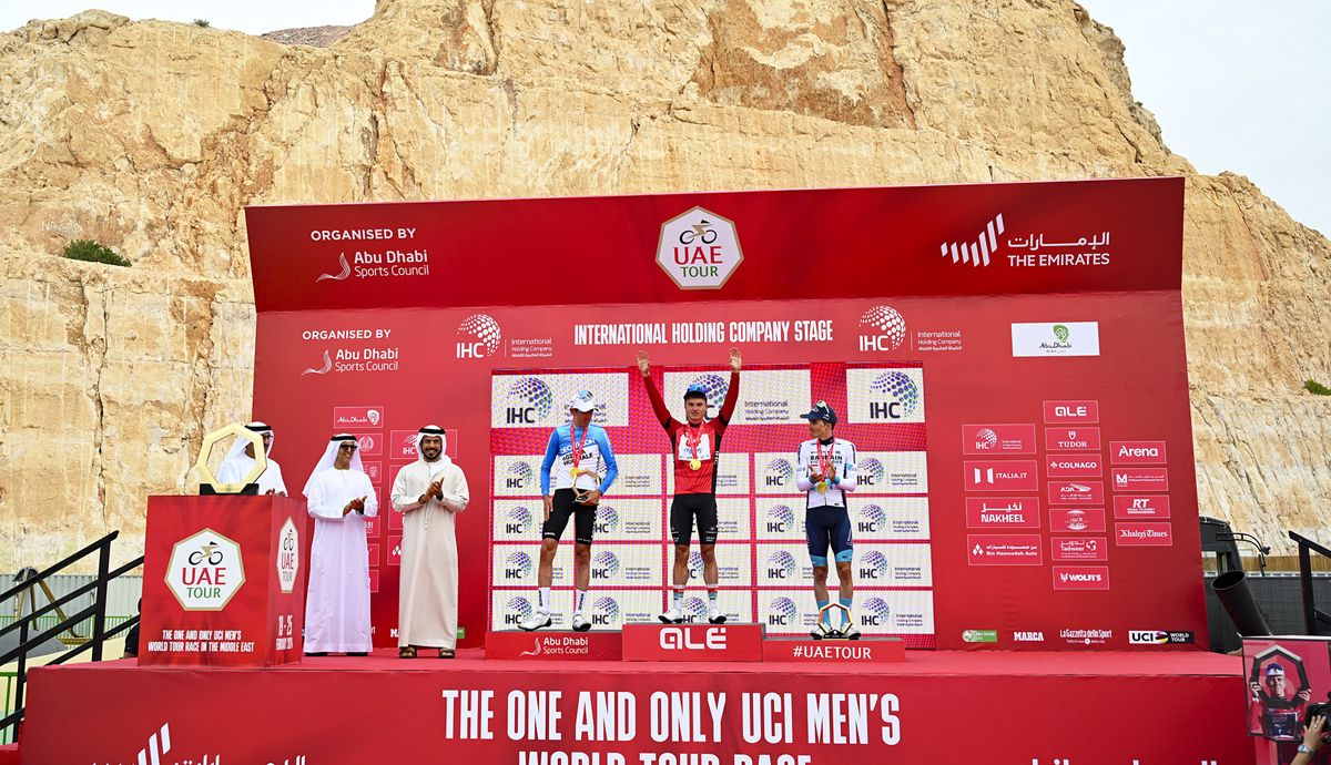 Podio final del UAE Tour 2024