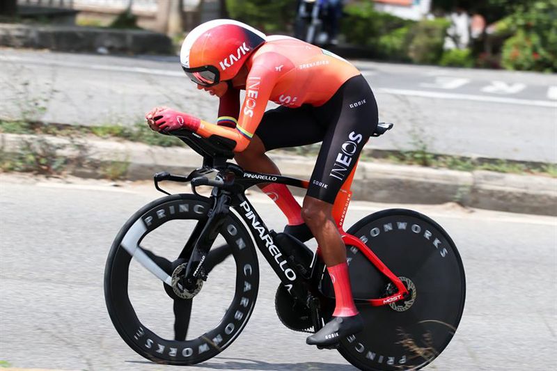 Egan Bernal durante la contrarreloj del campeonato nacional colombiano Egan Bernal durante la contrarreloj del campeonato nacional colombiano