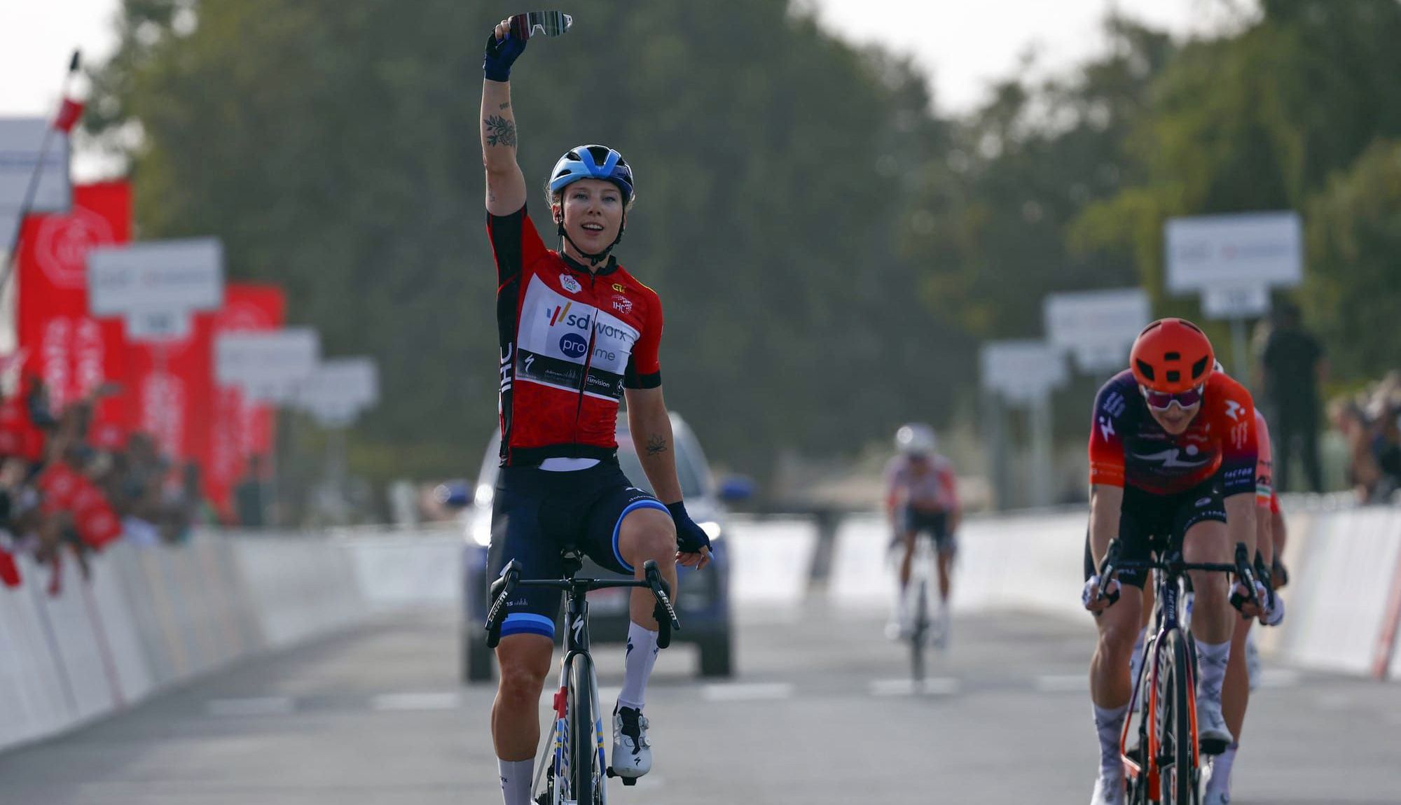 Lorena Wiebes repite victoria en el UAE Tour