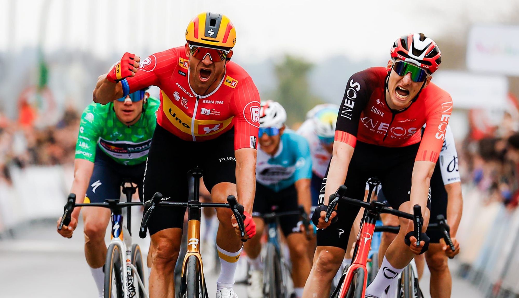 Alexander Kristoff remonta para ganar al sprint en Pozoblanco
