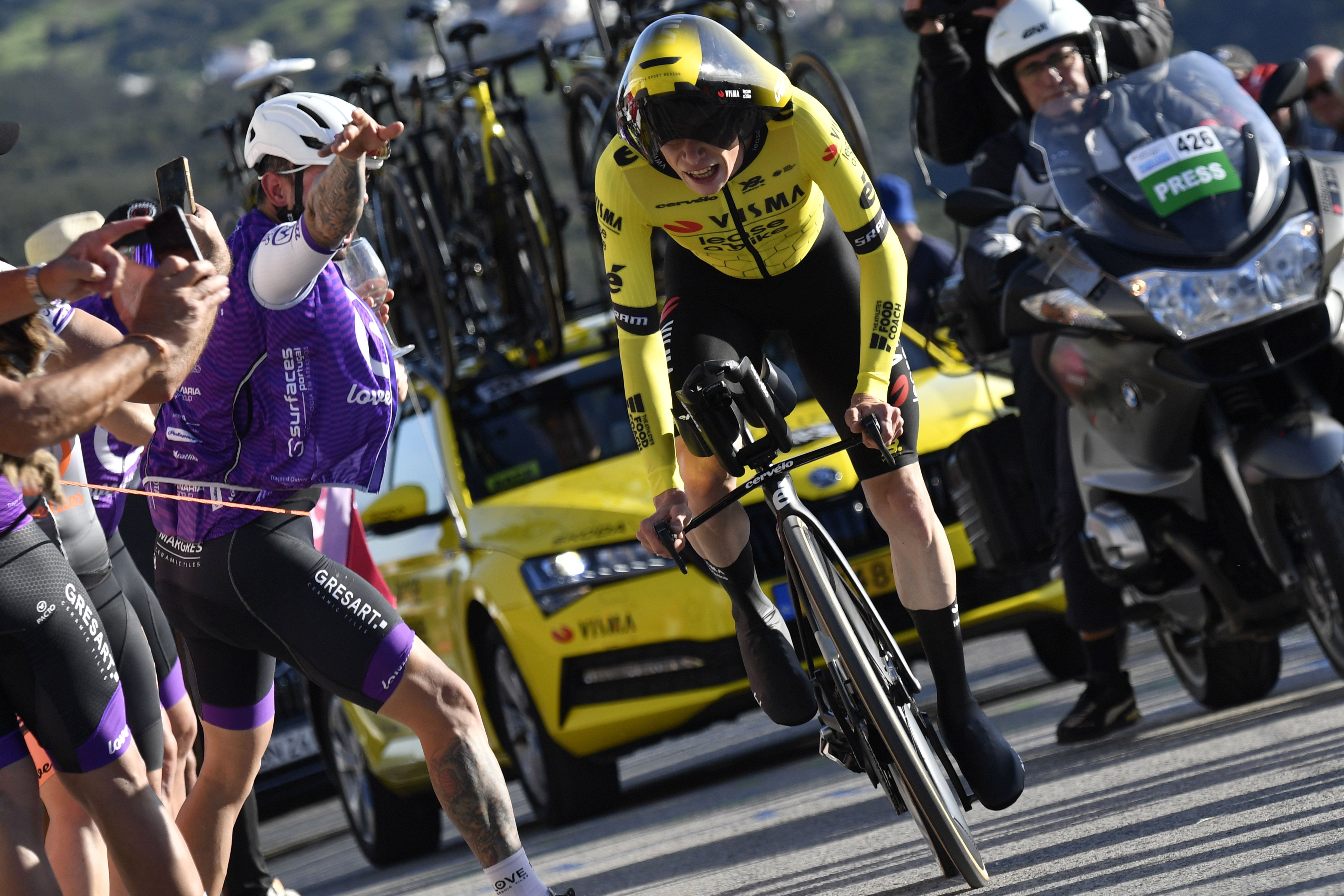 Jonas Vingegaard vuela en la contrarreloj y asalta el campeonato de la Volta al Algarve.