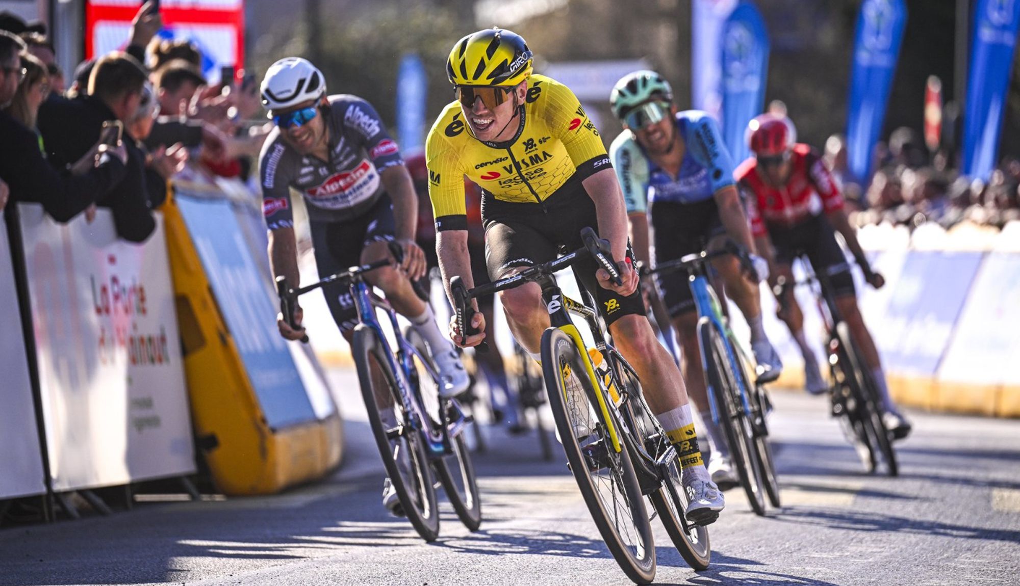 Matthew Brennan confirma su talento ganando el GP Denain