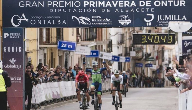 daniel cavia se impone en el g p primavera de ontur y se coloca lider de la copa de espana 2 790x454 daniel cavia se impone en el g p primavera de ontur y se coloca lider de la copa de espana 2 790x454