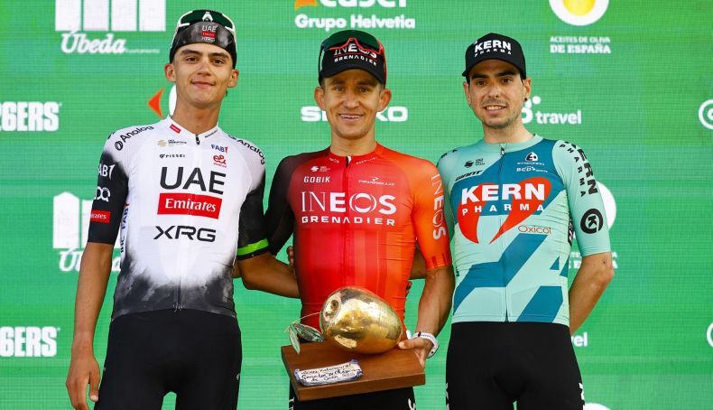 podio de la clasica jaen con kwiatkowski del toro e ibon ruiz 2 790x454