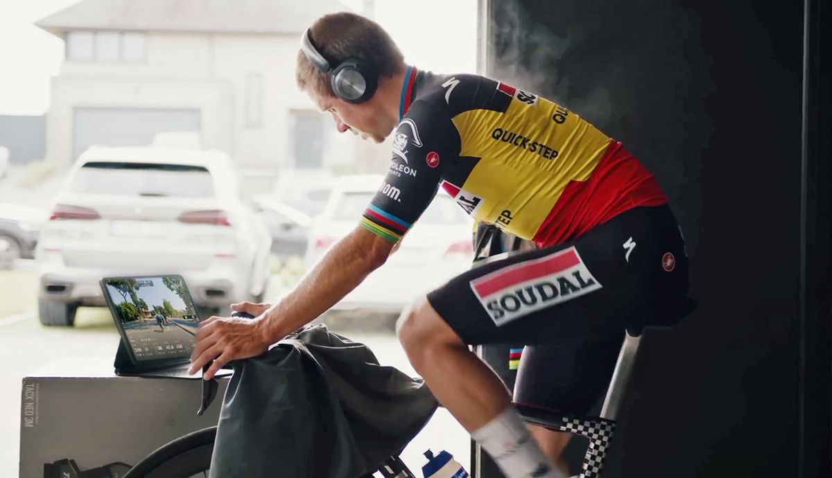 Remco Evenepoel durante la quedada virtual en BKOOL