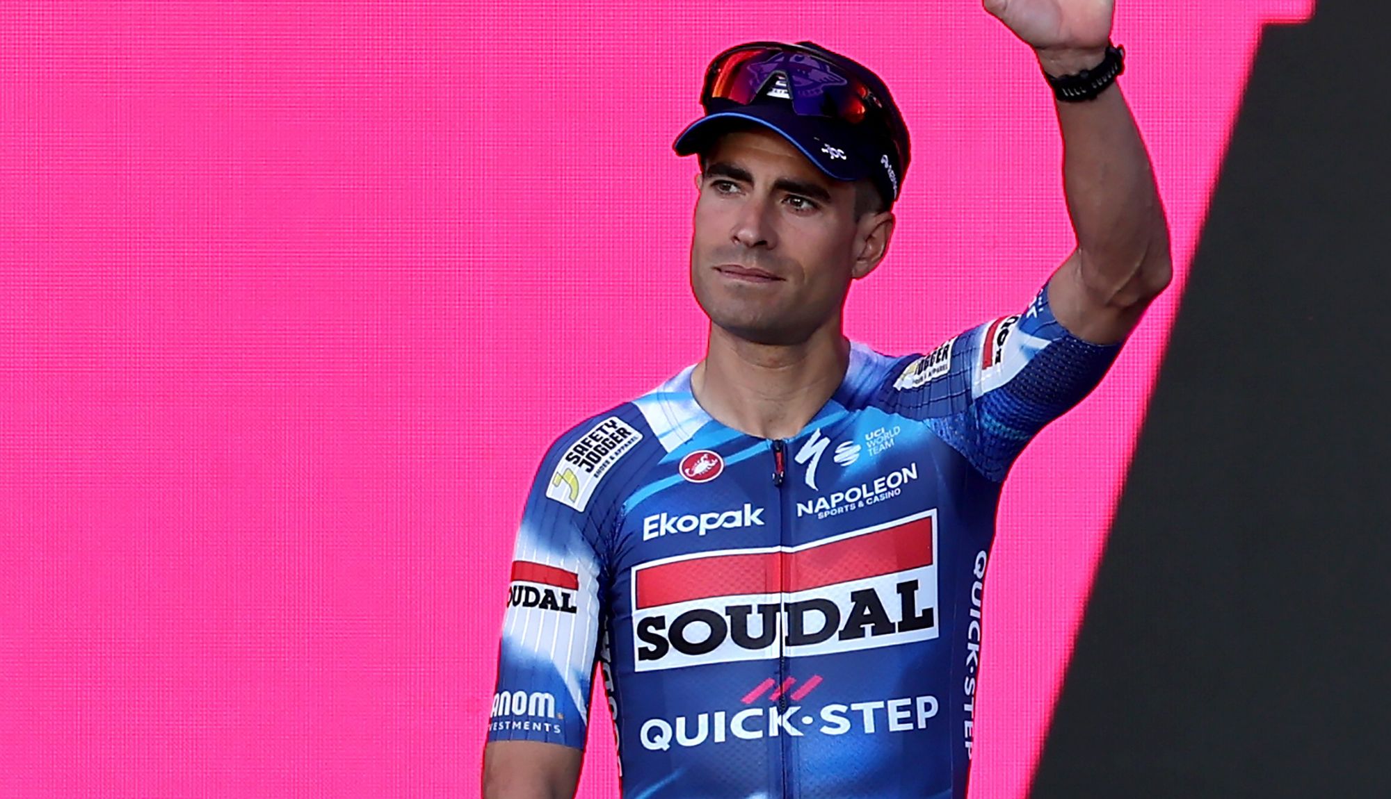 Mikel Landa durante la presentación de los equipos del Giro de Italia 2025