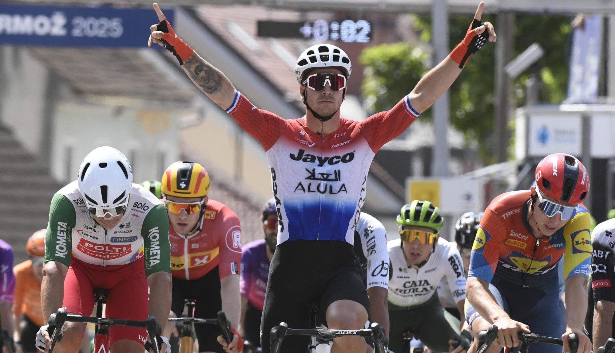Doblete de Dylan Groenewegen en el Tour de Eslovenia