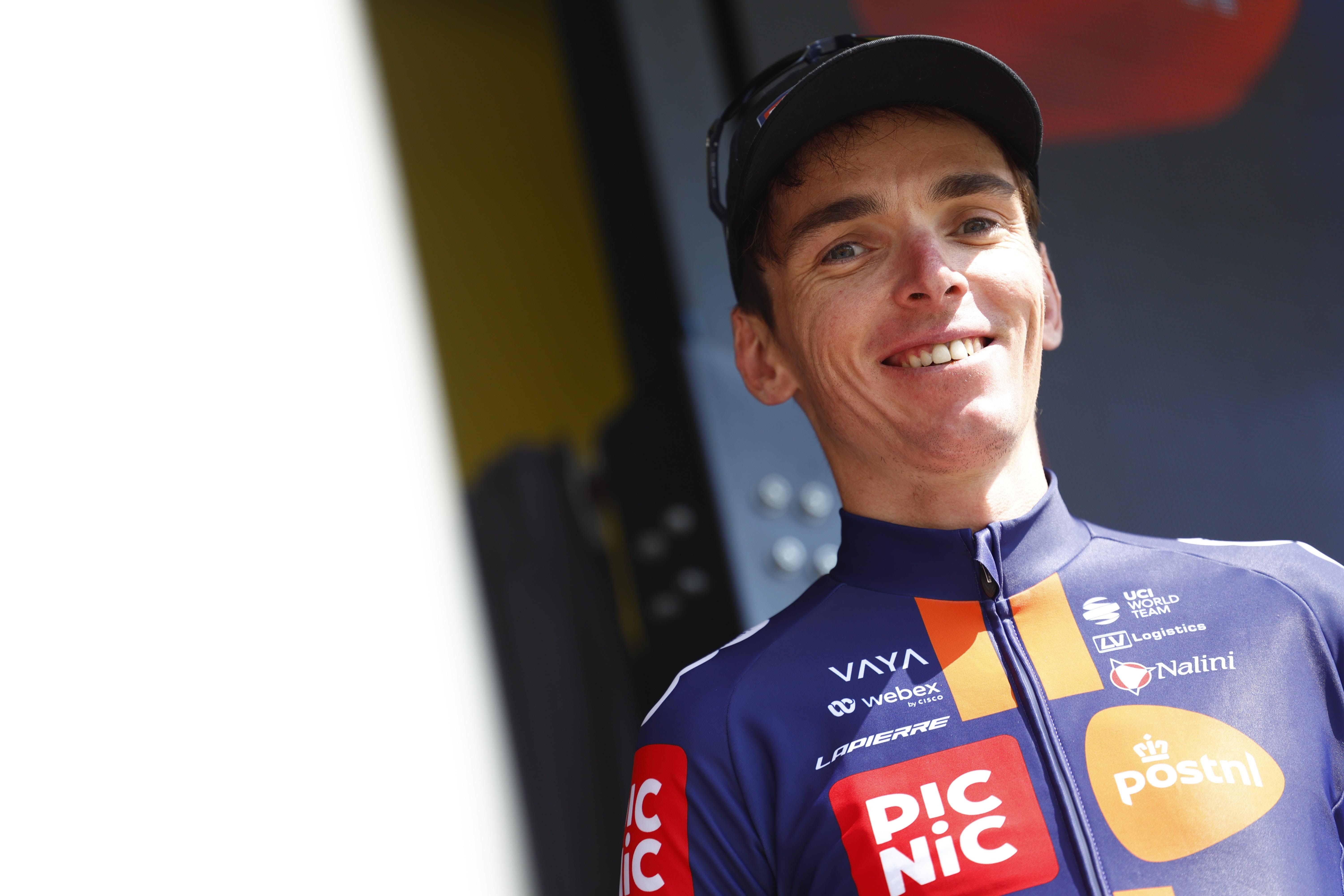  Romain Bardet: «Me gustaría estar en la lucha por una victoria de etapa»