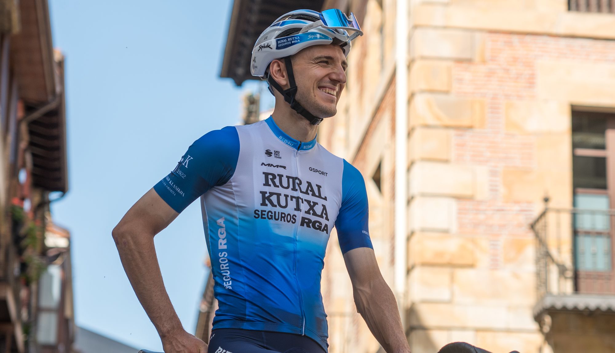 Caja Rural-Seguros RGA vestirá en la Klasika Ordizia un maillot conmemorativo de esta prueba