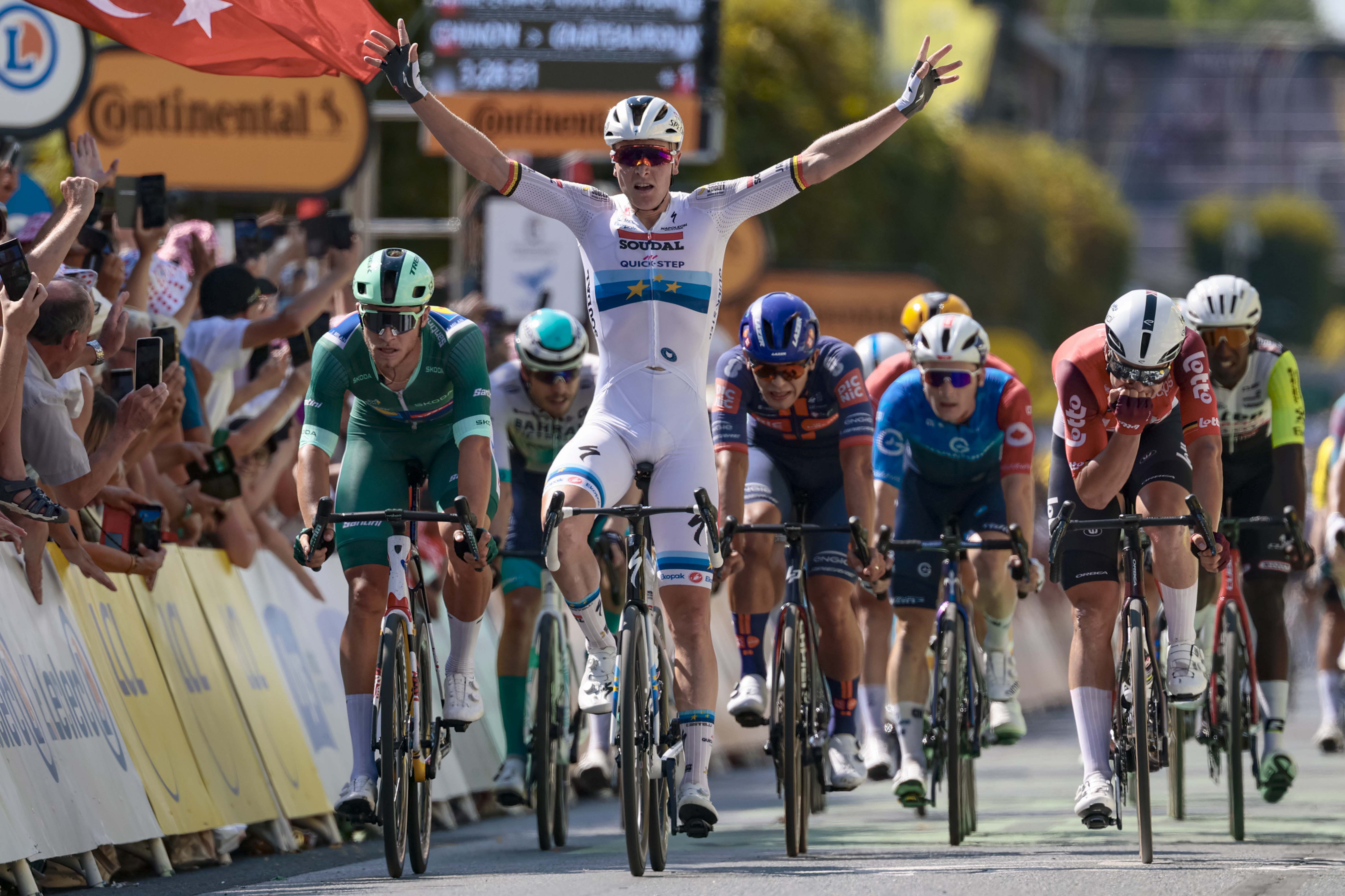 Tim Merlier suma su segunda etapa en el Tour de Francia