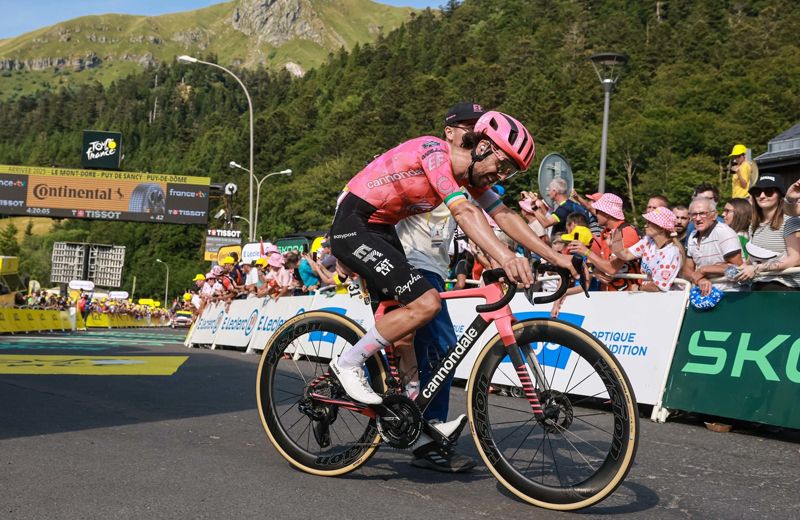 Ben Healy se ha dejado hasta el último gramo de fuerza en su lucha por conquistar el maillot amarillo Ben Healy se ha dejado hasta el último gramo de fuerza en su lucha por conquistar el maillot amarillo