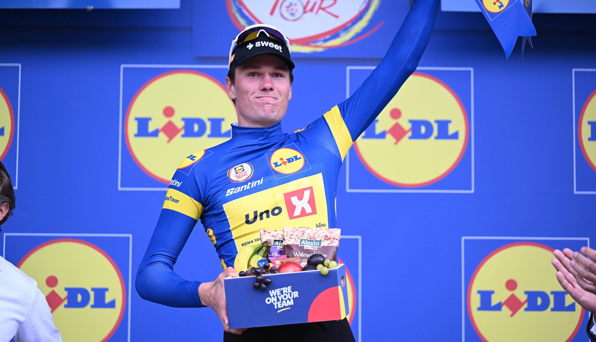 Wærenskjold, en el podio con el maillot de líder de la Vuelta a Alemania