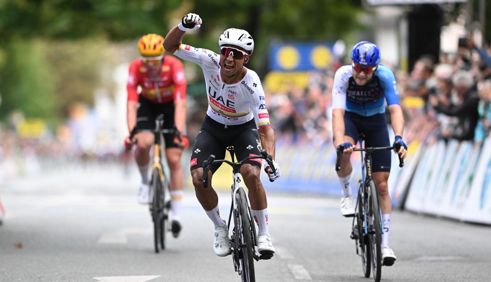 Jhonatan Narváez se impone en Arnsberg en la 2ª etapa en línea de la Vuelta a Alemania