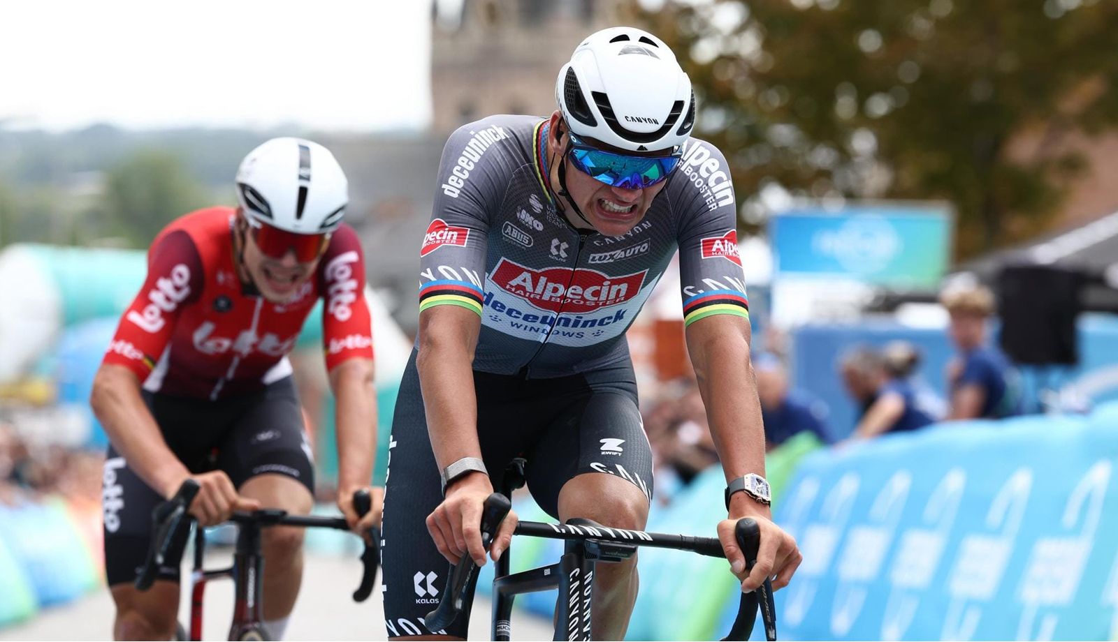 Van der Poel brilla en la 'clásica' del Renewi Tour; De Lie, nuevo líder