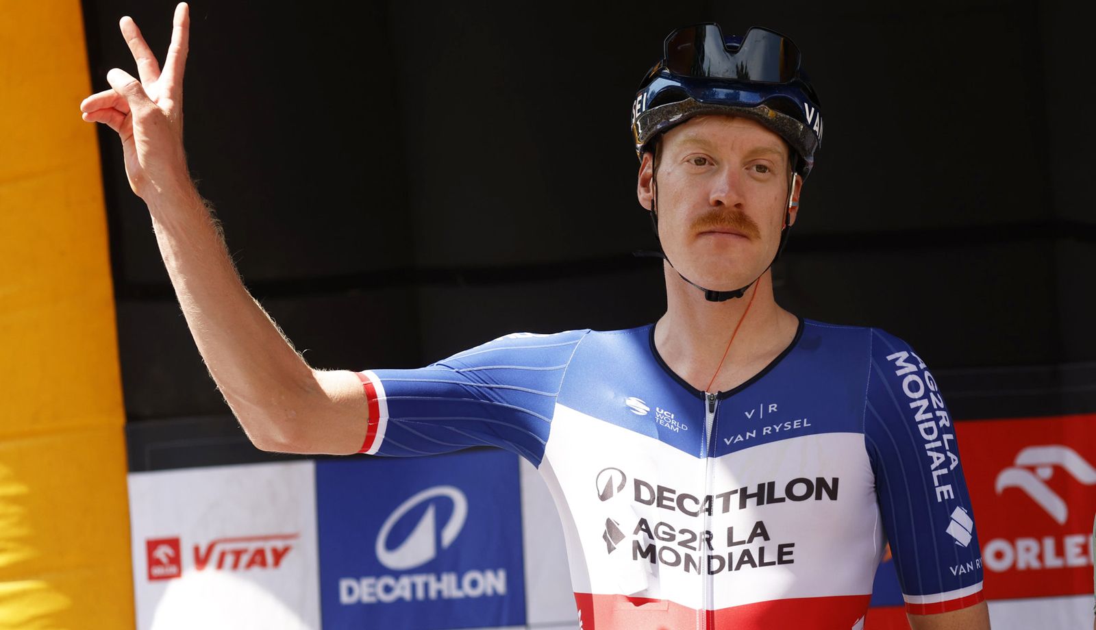El campeón francés Dorian Godon ficha por INEOS Grenadiers