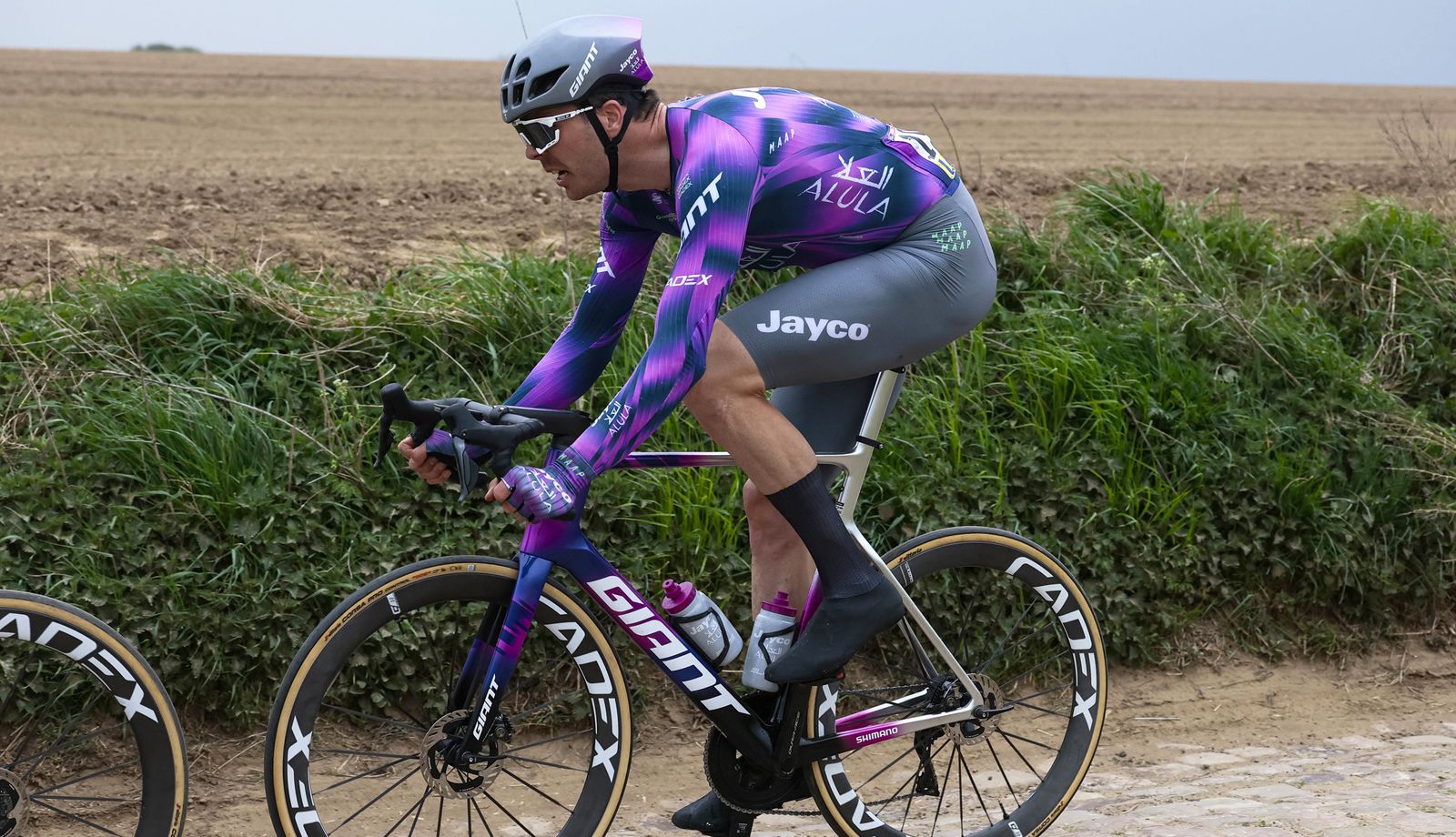 Max Walscheid durante la pasada París-Roubaix